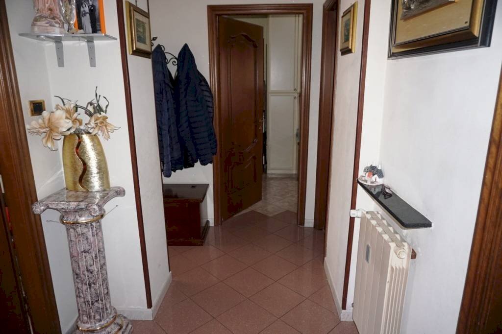 Corridoio - Three-room apartment Mura degli Angeli, 31, Genova (neighborhood San Teodoro) - photo 3