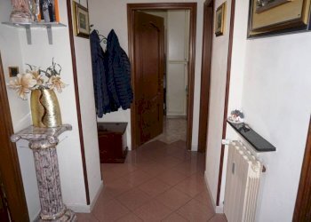 Corridoio - Trilocale Mura degli Angeli, 31, Genova (zona San Teodoro) - foto 3