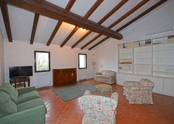 Salone - Appartamento via Pederzana, Bologna (zona San Vitale) - foto 2