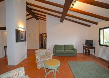 Salone - Appartamento via Pederzana, Bologna (zona San Vitale) - foto 7