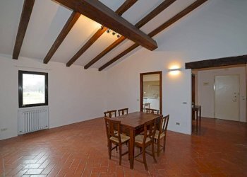 Sala da pranzo - Appartamento via Pederzana, Bologna (zona San Vitale) - foto 9