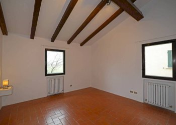 Camera da letto - Appartamento via Pederzana, Bologna (zona San Vitale) - foto 23