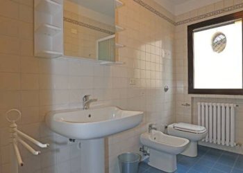 Bagno - Appartamento via Pederzana, Bologna (zona San Vitale) - foto 32