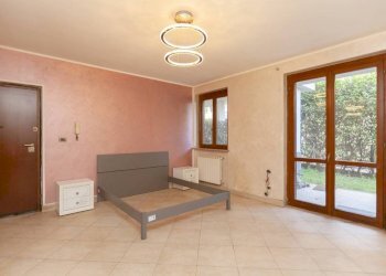 Camera da letto - Bilocale strada Rubattera, 25, Castiglione Torinese - foto 22