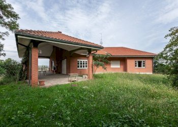 Giardino - Villa strada del Vesio, 4, Castiglione Torinese - foto 2