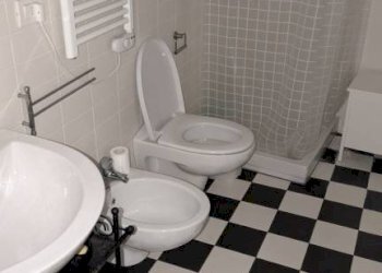 Bagno - Ufficio Bologna (zona Centro Storico) - foto 16