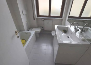 Bagno - Bilocale via Guido Banti, Roma - foto 12