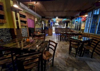 Interno non residenziale - Discoteca - Disco Pub - Locale Notturno via Martiri del 21, Pinerolo - foto 1