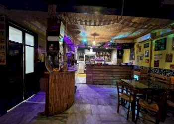 Interno non residenziale - Discoteca - Disco Pub - Locale Notturno via Martiri del 21, Pinerolo - foto 2