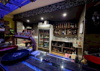 Interno non residenziale - Discoteca - Disco Pub - Locale Notturno via Martiri del 21, Pinerolo - foto 3