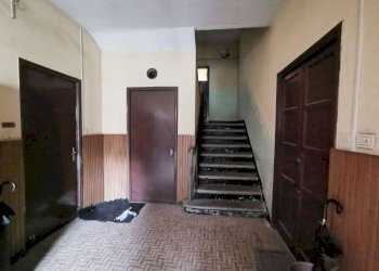 Interno palazzo - Stabile - Palazzo corso 25 Aprile, 21, Cairo Montenotte - foto 5