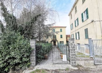 Giardino - Stabile - Palazzo corso 25 Aprile, 21, Cairo Montenotte - foto 27