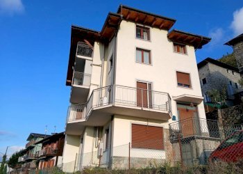 Facciata - Quadrilocale via Sant'Antonio, 23, Tresivio - foto 3