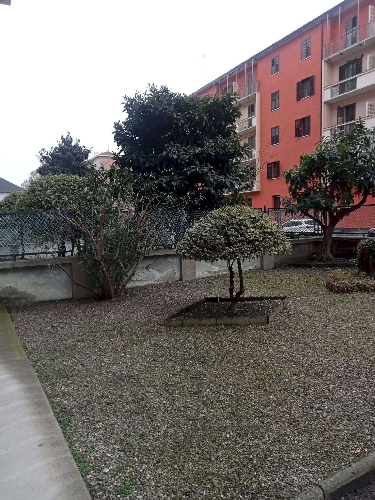 Quadrilocale via Aosta, 52, Torino (zona Aurora) - foto 2