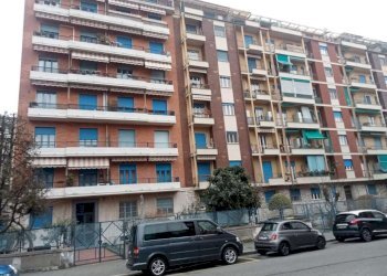 Four-room apartment via Aosta, 52, Torino (neighborhood Aurora) - photo 1