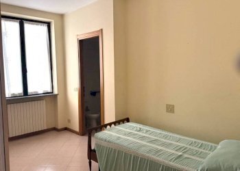 Camera da letto - Stabile - Palazzo viale Martiri della Libertà, 58, Albenga - foto 12