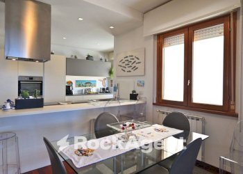 Cucina - Attico via Gerolamo Frescobaldi, 8, Latina - foto 7