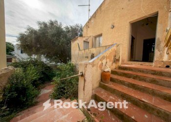 Facciata - Casa indipendente via Sassari, 123, Stintino - foto 1