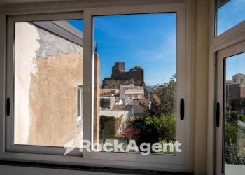 Vista - Casa indipendente via Vicario Nicolosi, 14, Aci Castello - foto 4