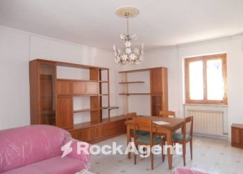 Two-room apartment via Dottor Magnani, Breme - photo 2