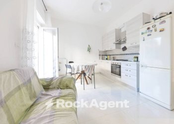 Quadrilocale via alla Costa di Teglia, 3b, Genova (zona Bolzaneto) - foto 1