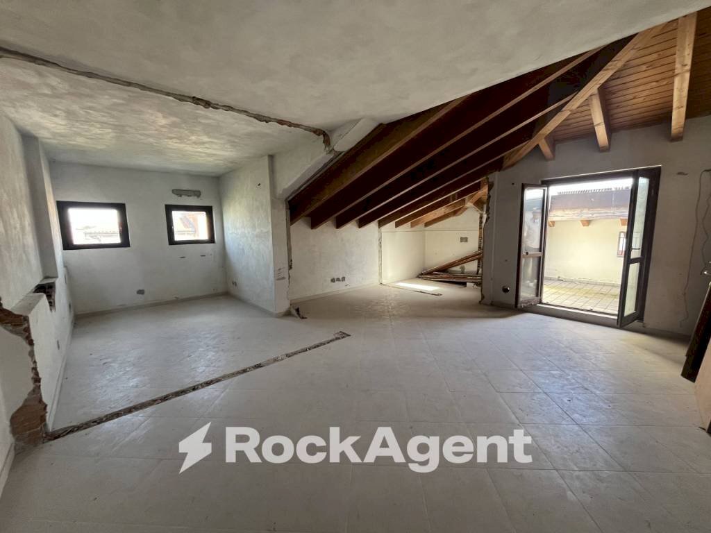 Bilocale via Alessandro Manzoni, Caronno Pertusella - foto 3