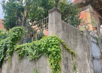 Facciata - Casa indipendente contrada Acqua del Conte, Messina - foto 22