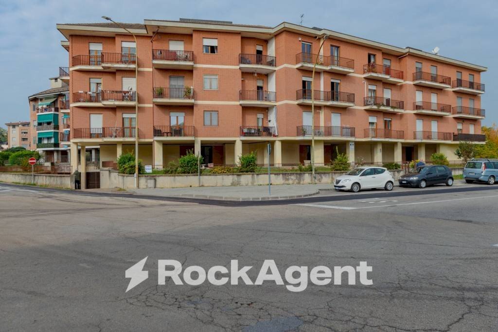 Facciata - Trilocale via Augusto Monti, 78, Asti - foto 1