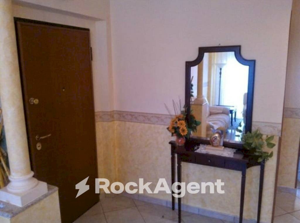 Trilocale via Giovanni Paolo Parisio, 8, Catanzaro - foto 3