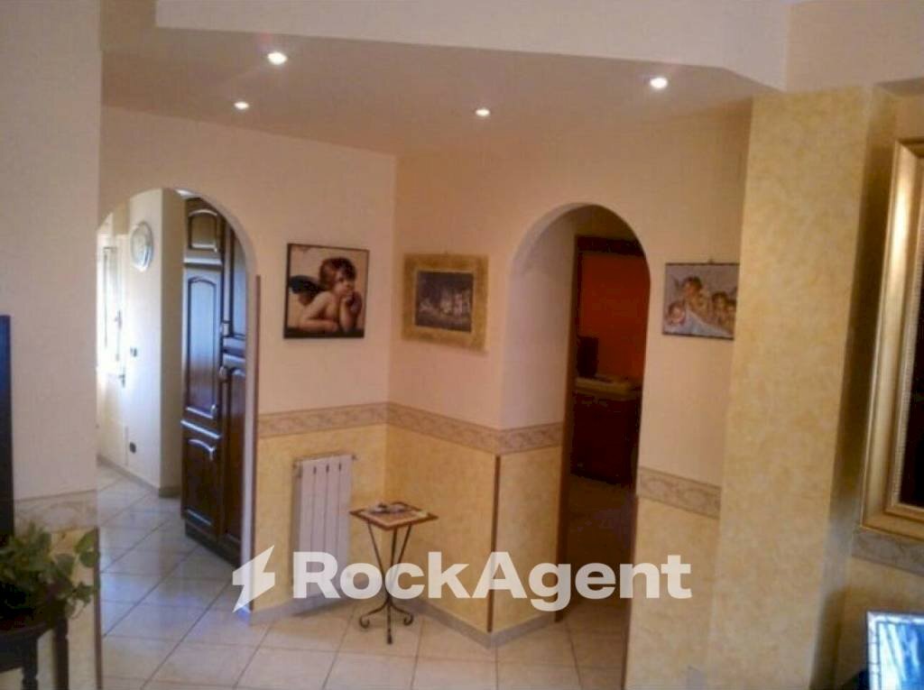 Trilocale via Giovanni Paolo Parisio, 8, Catanzaro - foto 1