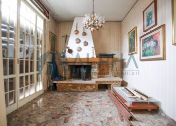 Salone - Villa via Ifigenia Gervasi, Forlì - foto 5