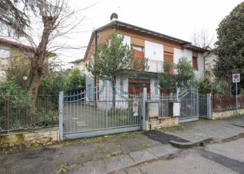 Facciata - Villa via Ifigenia Gervasi, Forlì - foto 40