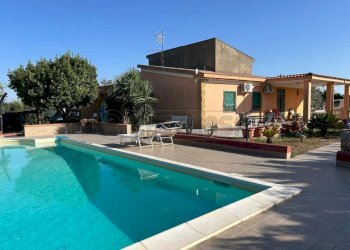 2.jpeg - Villa Caltanissetta - foto 1