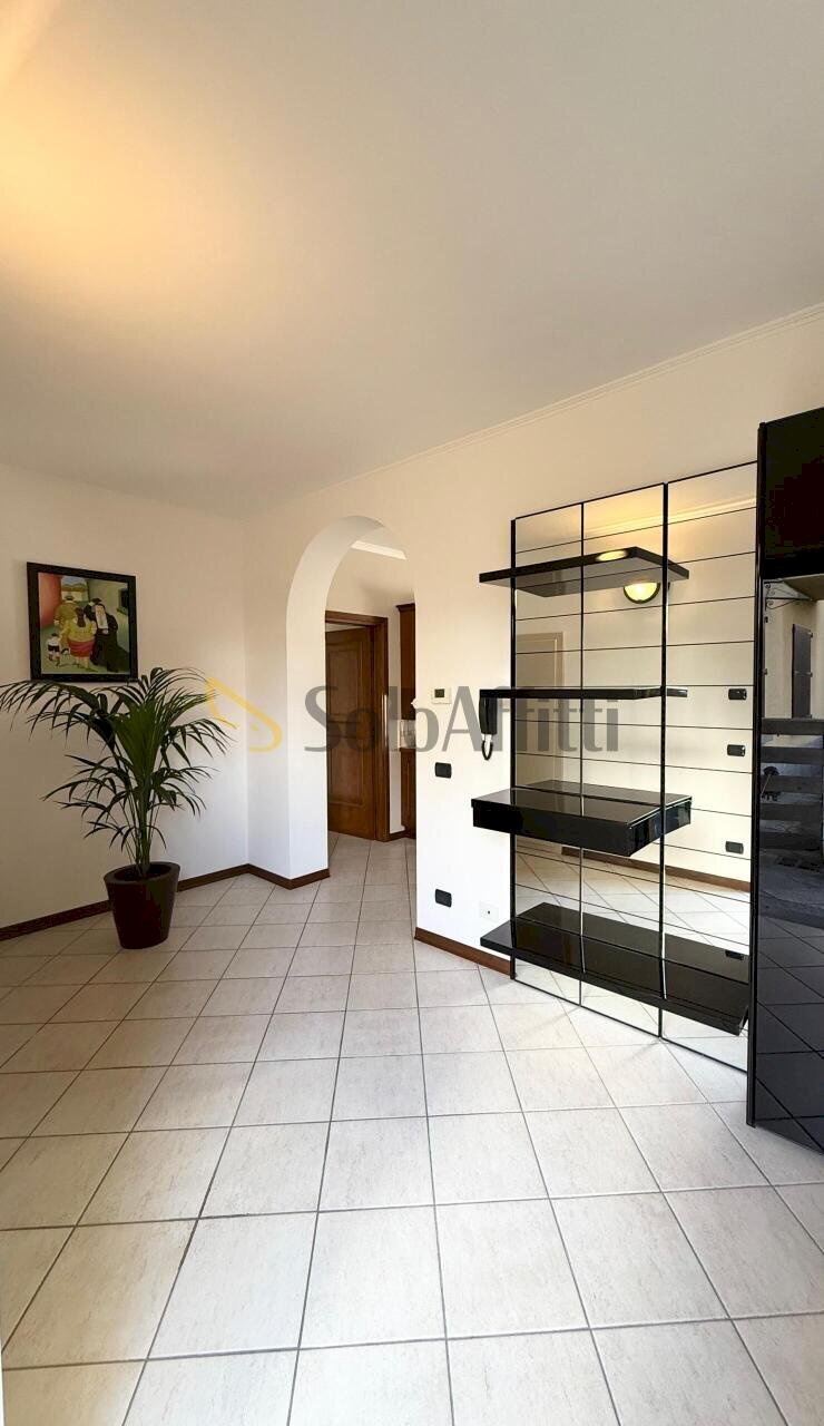 INGRESSO - Two-room apartment Via Giuseppe Mazzini 20, Montano Lucino - photo 3