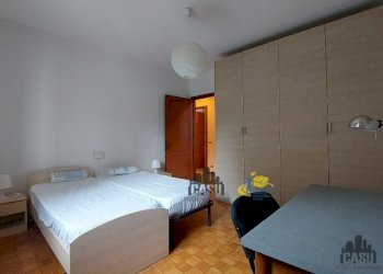 Camera 1a.jpg - Appartamento Parma - foto 11