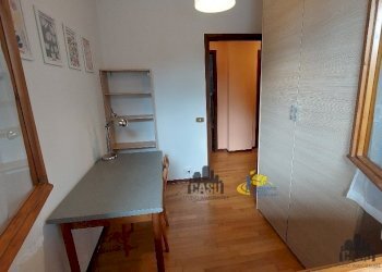 Studio guardaroda 1a.jpg - Appartamento Parma - foto 16
