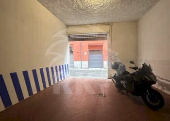 GARAGE GERUSALEMME_GARAGE GERUSALEMMEIMG_9600 - di - Box Via Gerusalemme 4, Bologna (zona Centro Storico) - foto 3