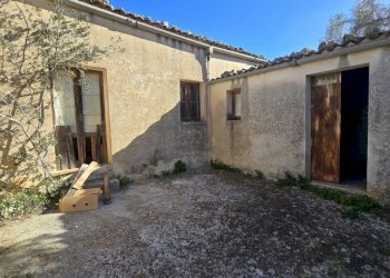 20260213_100432.jpg - Terreno agricolo C.DA CUGNI  SNC, Siracusa - foto 1