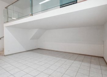 Spazio ufficio minimalista con soppalco.png - Ufficio Via Divisione Acqui 104/a, Brescia - foto 13