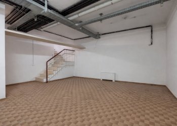 Spazio industriale vuoto e luminoso.png - Ufficio Via Divisione Acqui 104/a, Brescia - foto 18