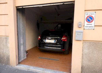 P1160139.JPG - Warehouse Via Walter Fillak, Genova (neighborhood Rivarolo) - photo 13