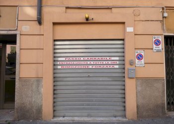 P1160142.JPG - Warehouse Via Walter Fillak, Genova (neighborhood Rivarolo) - photo 15