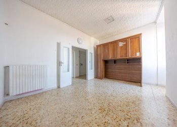 27.jpg - Three-room apartment Via Fabio e Raffaello Giovagnoli, Monterotondo - photo 2