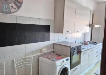 1338581_jjw716rd.jpg - Quadrilocale Via Bertoloni, frazione Avenza, Carrara - foto 6