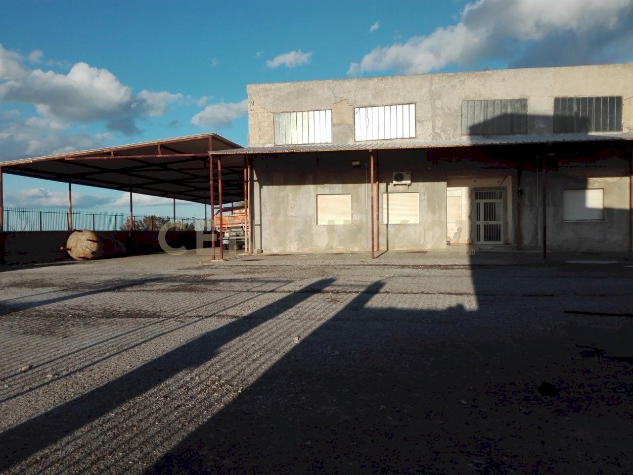 1820bf6c-995c-40c0-98df-07b9f90f2199.jpg - Locale Commerciale Via Santisi, Motta d'Affermo - foto 1