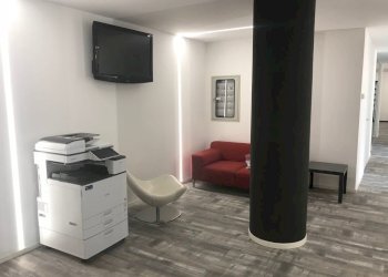 PHOTO-2018-04-07-19-18-29.jpg - Ufficio Via Zambra  11, Trento - foto 11