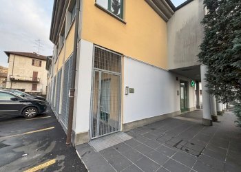Ingresso - Ufficio Via Vittorio Emanuele II 8, Olgiate Comasco - foto 4
