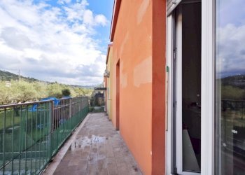 08.jpg - Quadrilocale Via Antonio Gramsci 19, Santo Stefano di Magra - foto 10