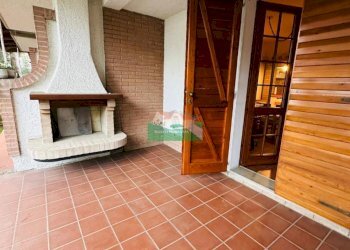 PHOTO-2026-02-13-16-52-16.jpg - Villa a Schiera Viale dei Larici, Ravenna - foto 1