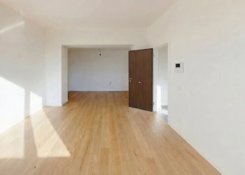 Two-room apartment Lesa - photo 6